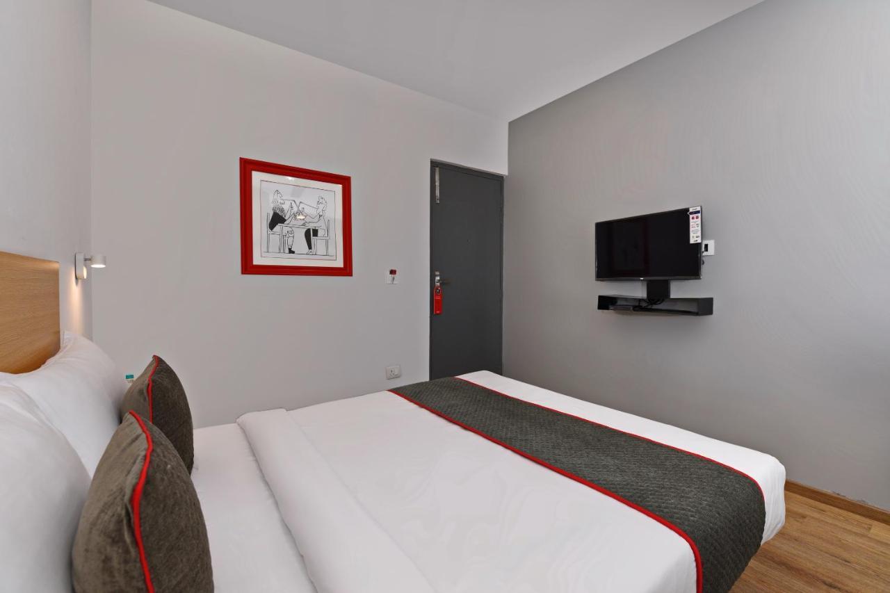 Townhouse Function Inn Near Chaudhary Charan Singh International Airport Лакхнау Екстер'єр фото